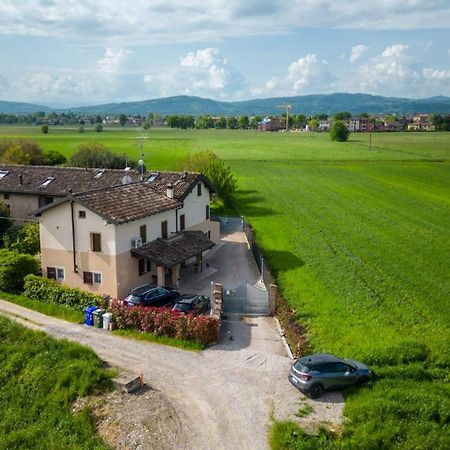 Due Maesta Home Reggio Emilia Bagian luar foto