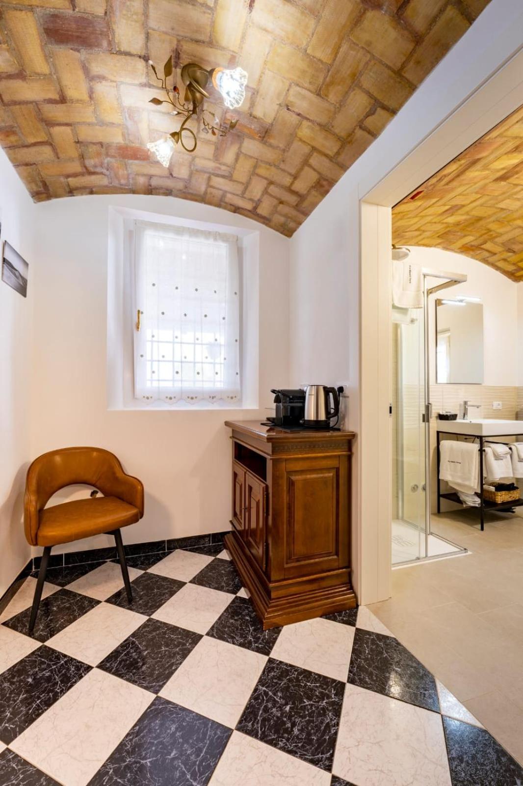 Due Maesta Home Reggio Emilia Bagian luar foto