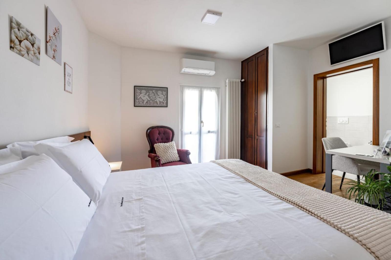 Due Maesta Home Reggio Emilia Bagian luar foto