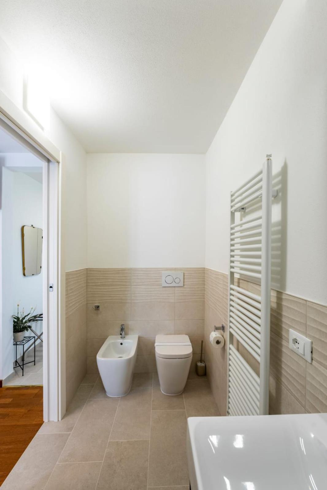 Due Maesta Home Reggio Emilia Bagian luar foto